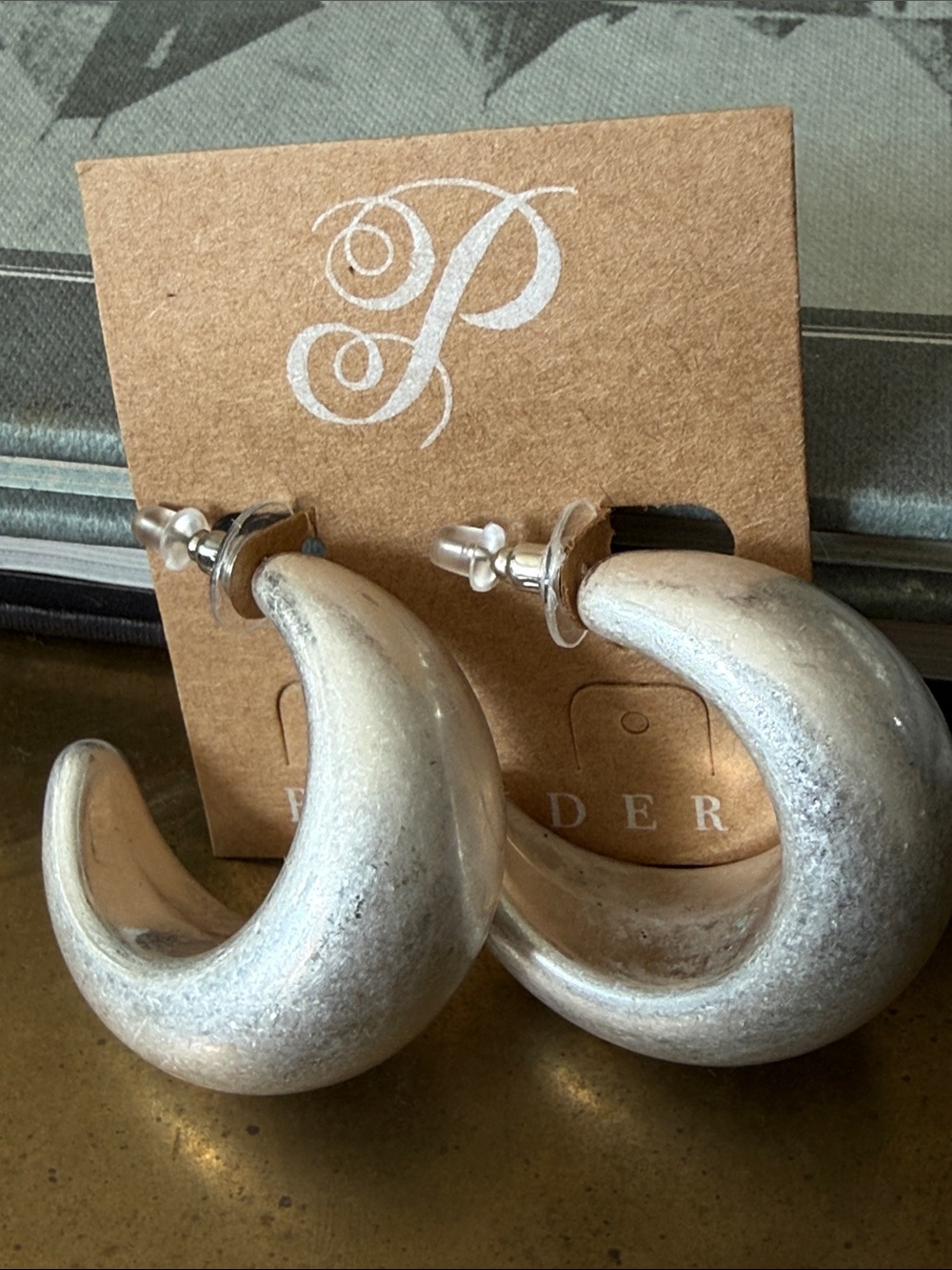 Plunder Silver Crescent Hoop Earrings - Shiny Silver - Picture 2 of 3